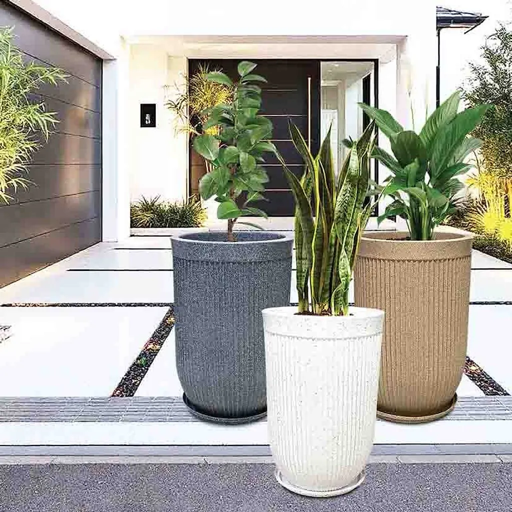 Atlantis Pots planter by Urban Grow