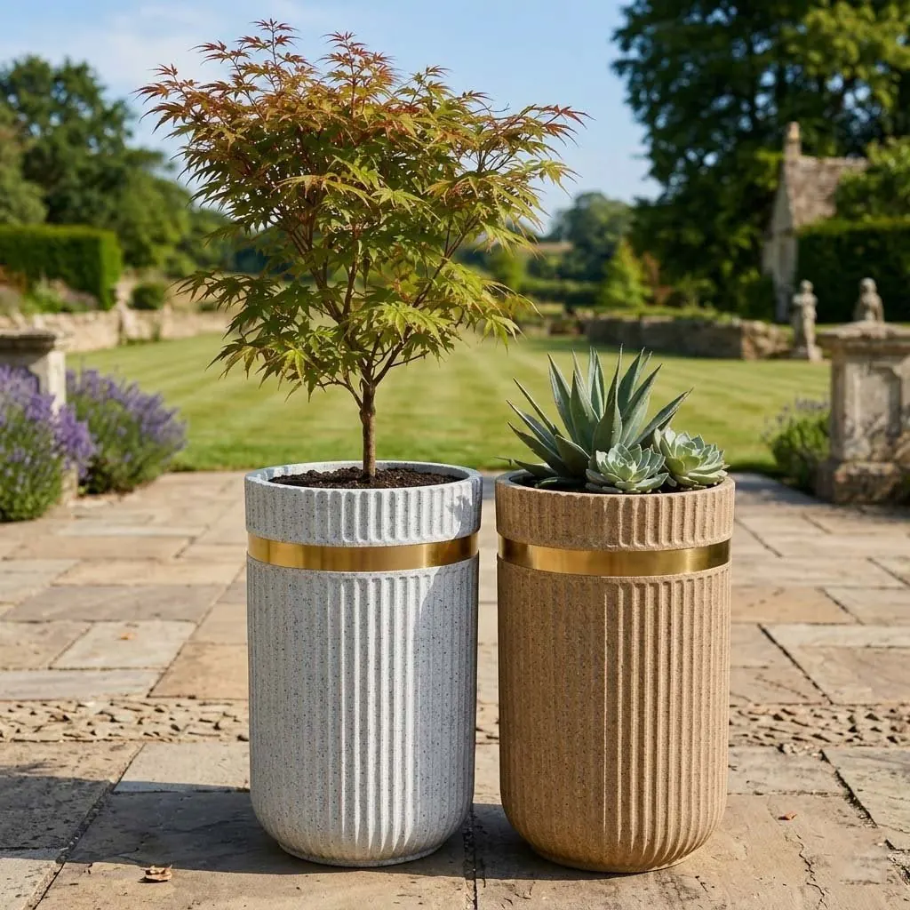 Hycross Pots planter by Urban Grow